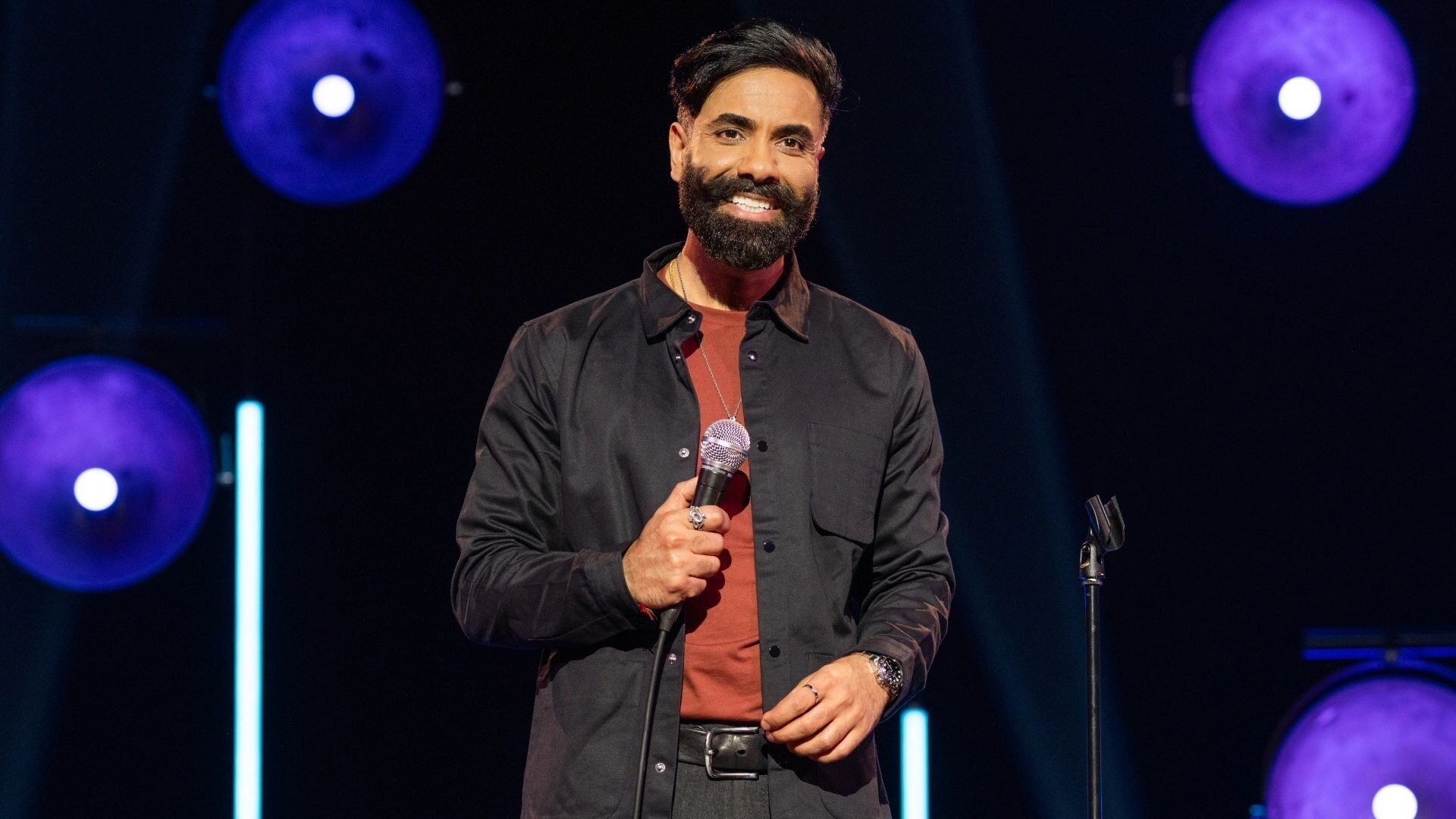 Paul Chowdry: Family Friendly Comedian