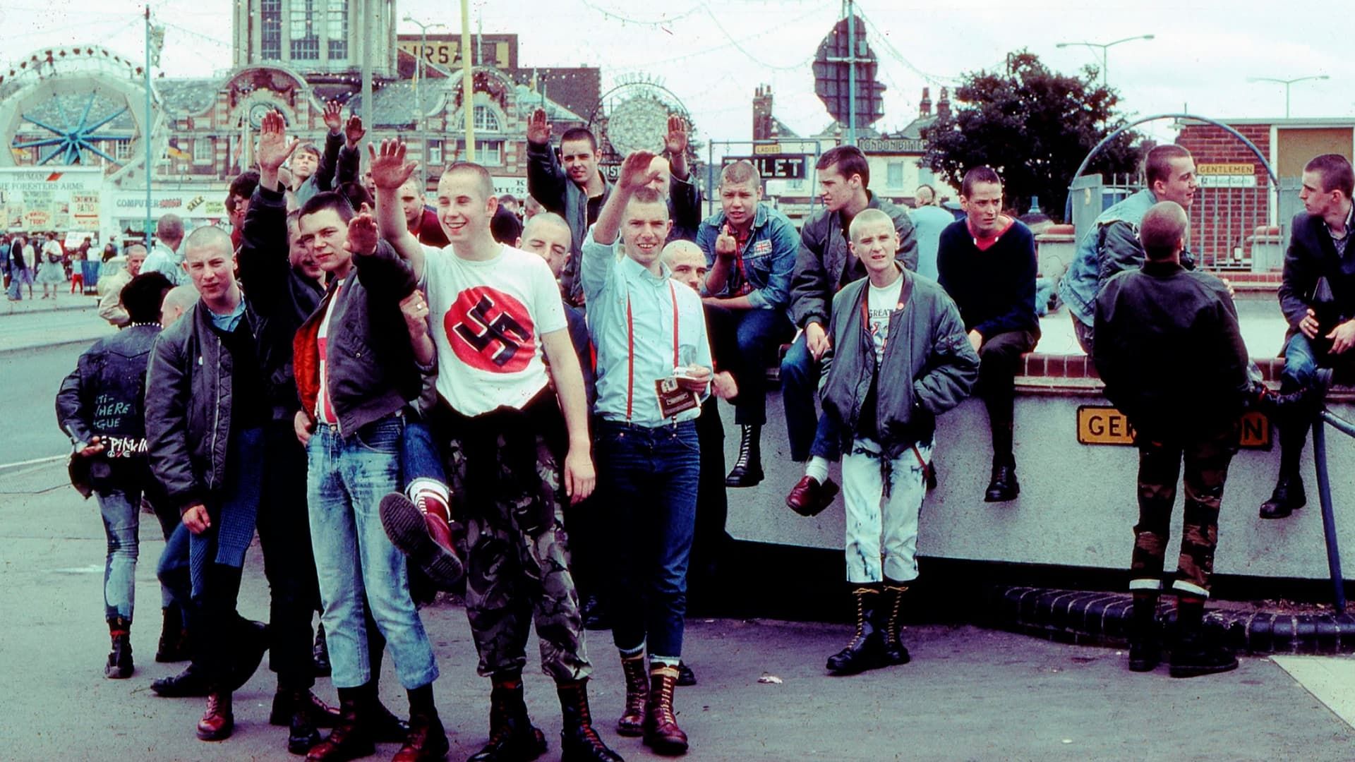 Skinheads USA: Soldiers of the Race War