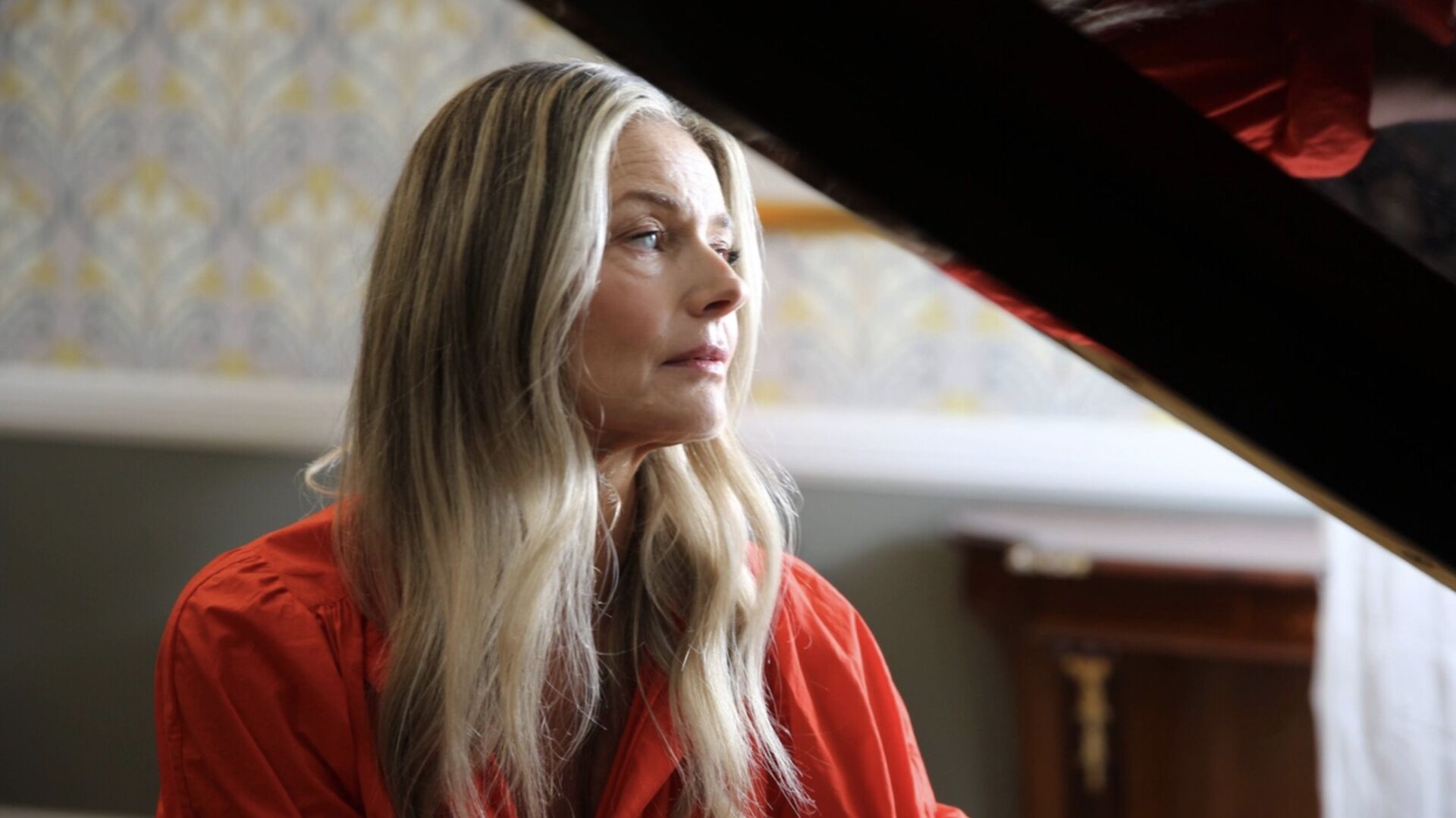 Beyond the Gaze: Jule Campbells Swimsuit Issue