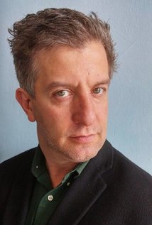 نامزد دریافت 2 جایزه.