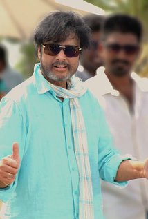 برنده 7 جایزه.