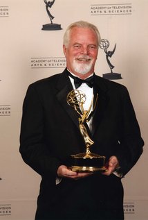 برنده 2 جایزه ساعات پربیننده. همچنین 4 جایزه و نامزد دریافت 17 جایزه دیگر.