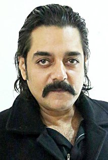برنده 2 جایزه و نامزد دریافت 2 جایزه دیگر.